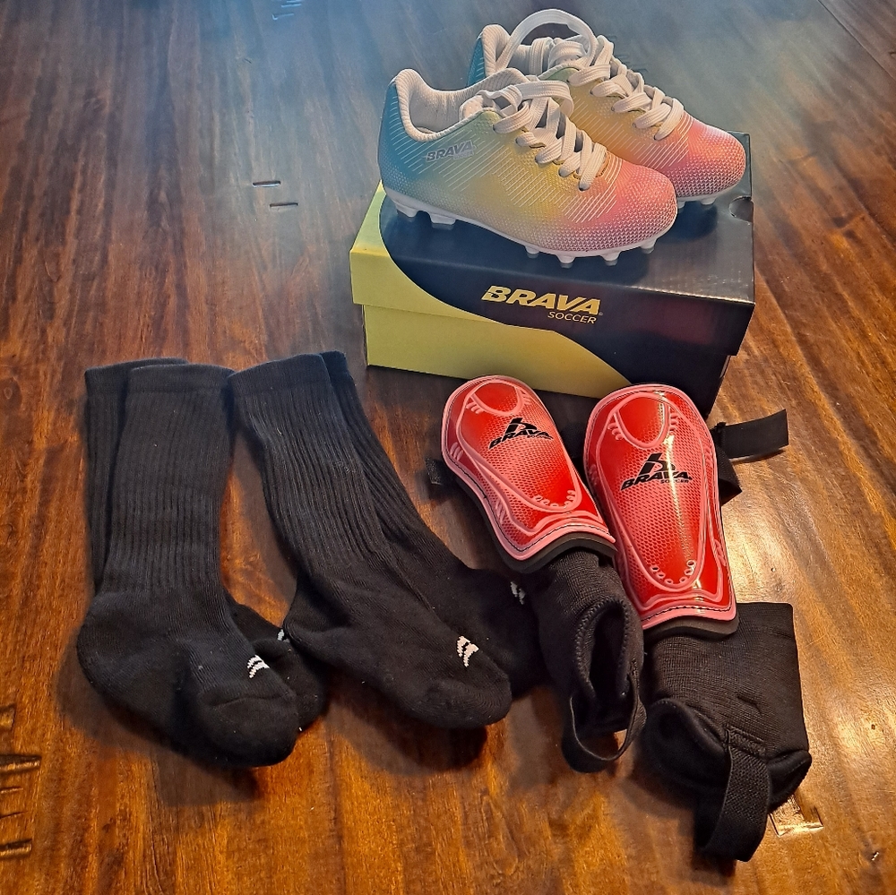 Soccer cleats